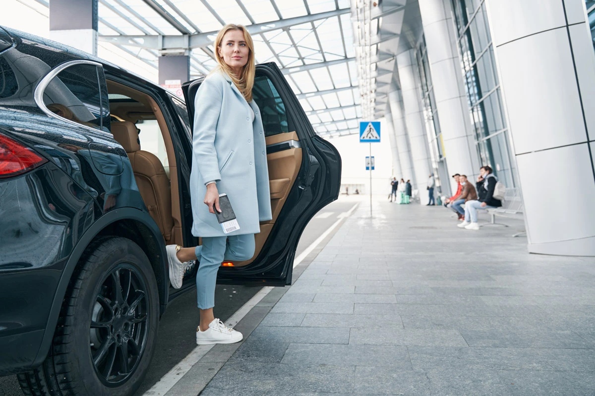 Modern Fleet Of Clean Taxis and Suvs For Melbourne Airport Transfers